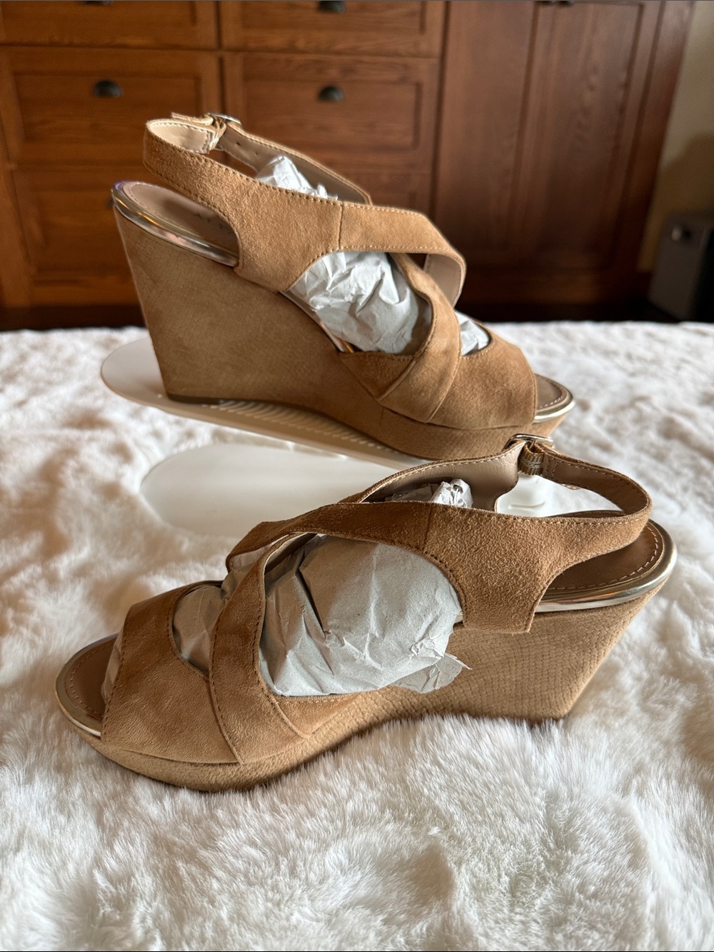 Alfani Women’s Tan Suede Wedge Sandals size 7M